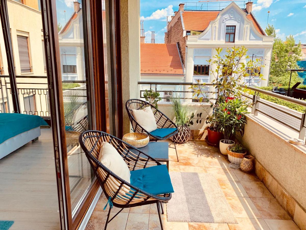 Sunny Deluxe Apt. & Terrace Budapest Esterno foto
